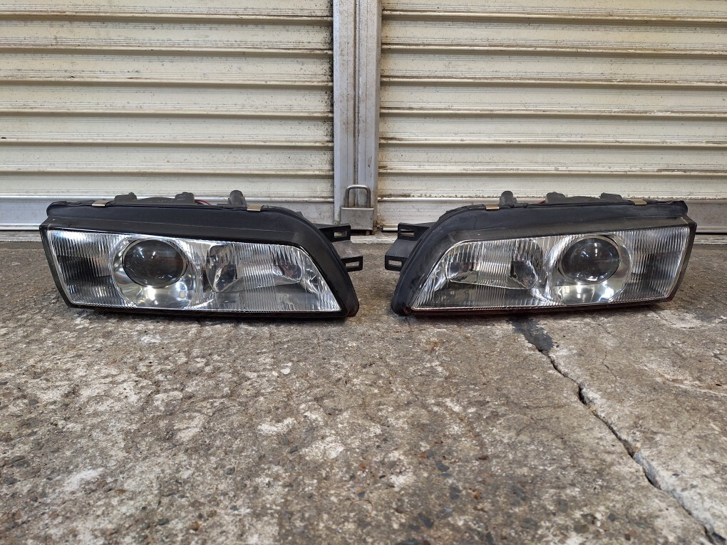 R32 スカイライン ヘッドライト(左右セット)No.ki2拍卖
