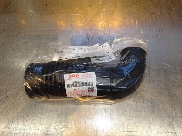 残りわずか!【未使用 スズキ 純正】SUZUKI ジムニー JB23W 4型以降 エアクリーナーアウトレットホース拍卖