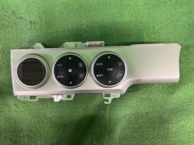 (C)トヨタ カローラルミオン ZRE152N/ZRE154 純正 エアコンスイッチ 75D467拍卖
