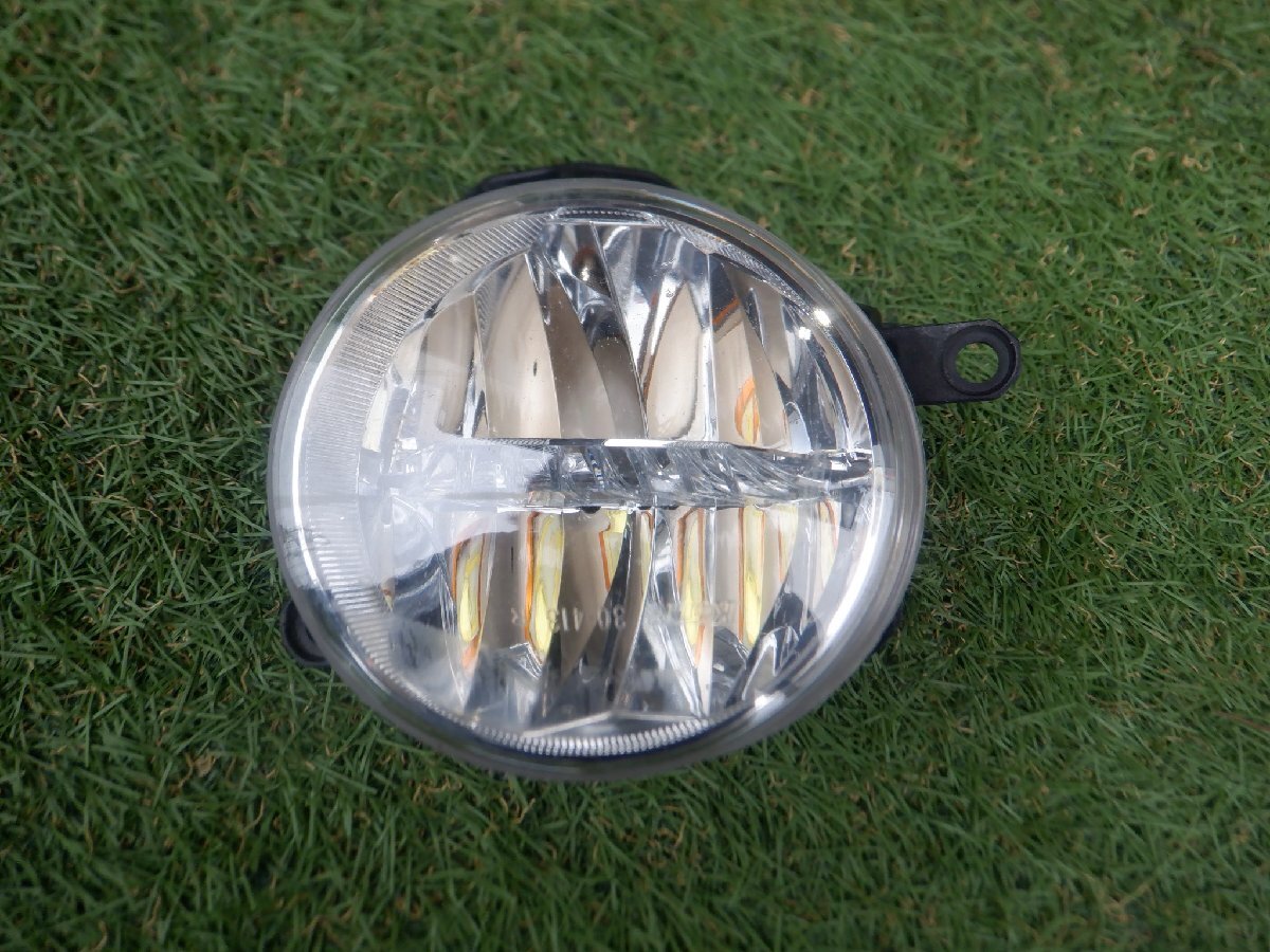 純正 AWS210 AWS211 ARS210 GRS210 GRS211 GRS214 210 クラウン アスリート LED フォグランプ フォグライト 右側 KOITO 30-413 m-24-4-174拍卖