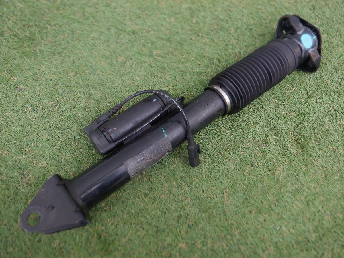 ベンツ純正 W166 166 MLクラス ML63? リア サスペンション ショック 片側 1本 A1663200031 F4-BA5-J709 m-24-4-570拍卖