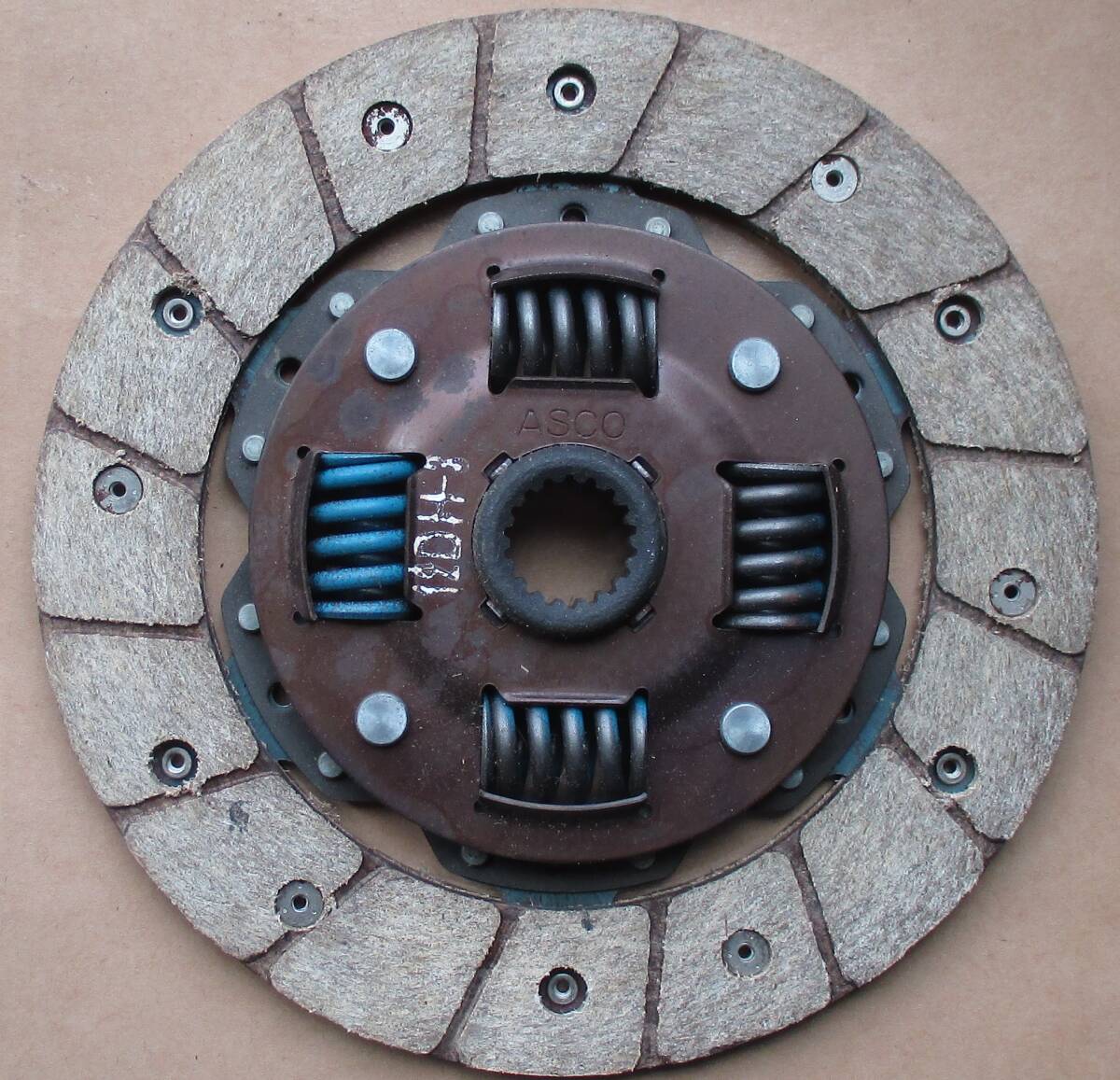 ダイハツ ミラ 4DW L56 クラッチディスク 31250-87207 12DH-3拍卖