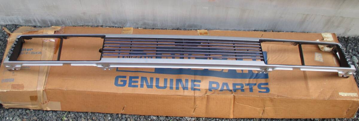 日産ラングレー リベルタ ビラ パルサー用フロントグリル 品番:62310-11M00 新品 純正品拍卖