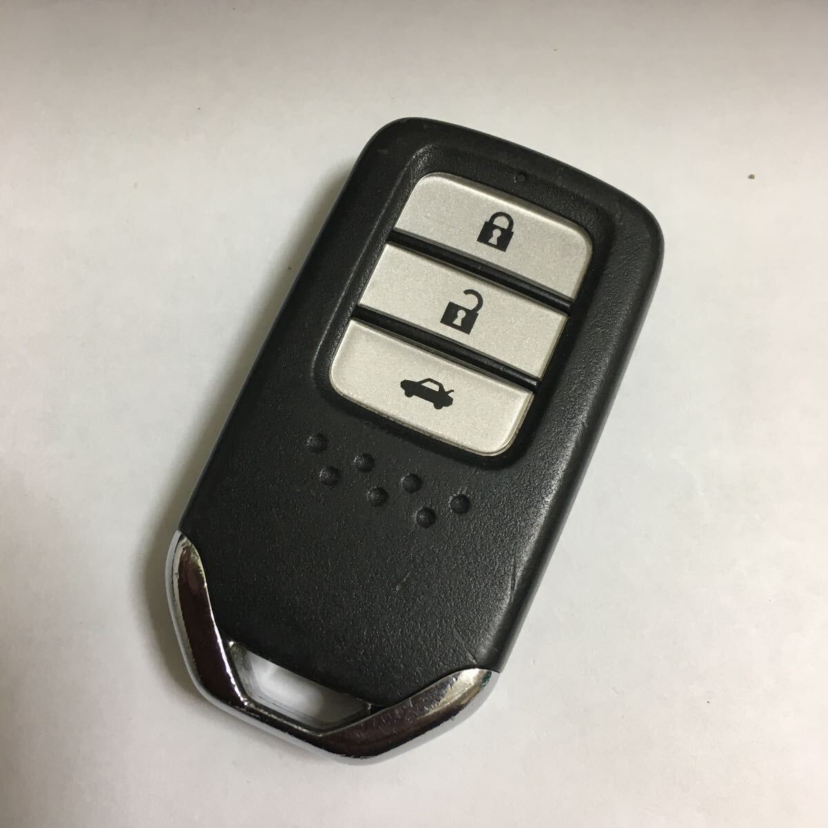 72147−T3W−J11 ホンダ アコードハイブリッド CW6 3ボタン スマートキー トランクボタン キーレス リモコン 241219拍卖