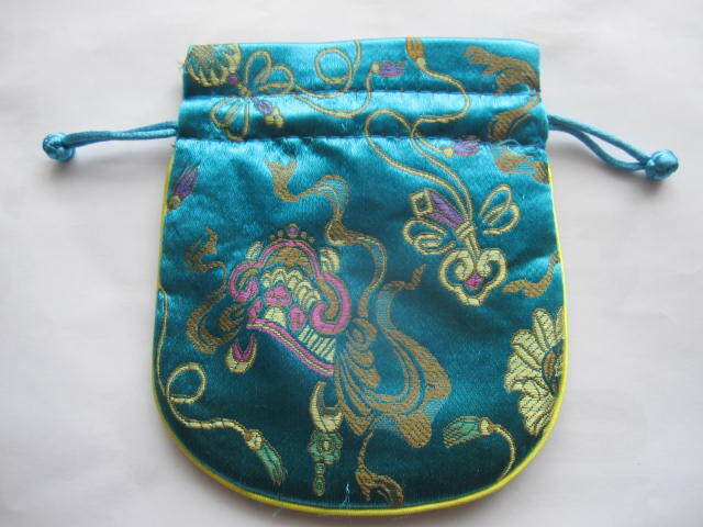 新品 未使用 サテン ミニ巾着 ブルー系 横浜中華街 土産 メイクポーチ ピルケース 小物入れ アクセサリー入れ 中国雑貨拍卖
