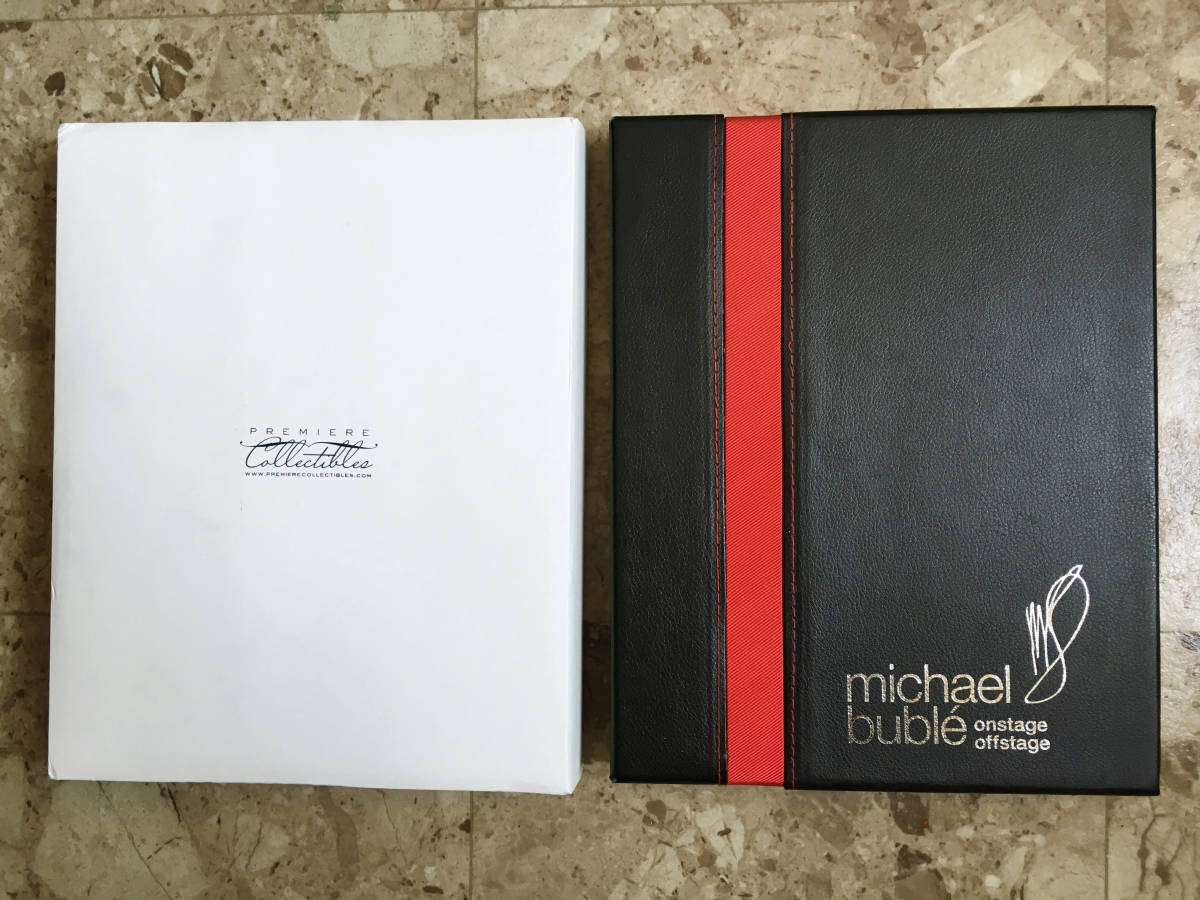 希少 サイン入 証明書付 ナンバリング Michael Buble マイケル・ブーブレ / ONSTAGE OFFSTAGE PREMIER COLLECTIBLES拍卖