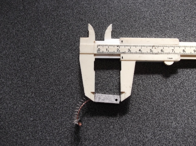 三菱オルタネーター用カーボンブラシ(A647X50270)2個セット拍卖