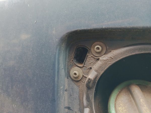 ■ボルボ 850 フユーエルリッドアクチュエーター 中古 9170198 8B 部品取あり ドアロックオープナー ガソリン給油口 フューエルタンク V70拍卖