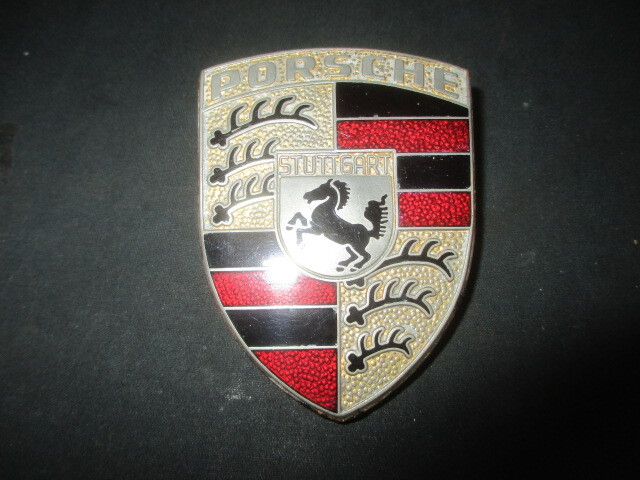 ■ポルシェ 911 カレラ エンブレム 中古 90155921020 部品あり 944 928 930 バッジ オーナメント ボンネットエンブレム クレストエンブレム拍卖