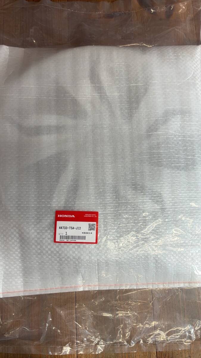 ★新品★ホンダ フィット★ホイールキャップ 44733-T5A-J12★GK3★(現在2枚有)拍卖