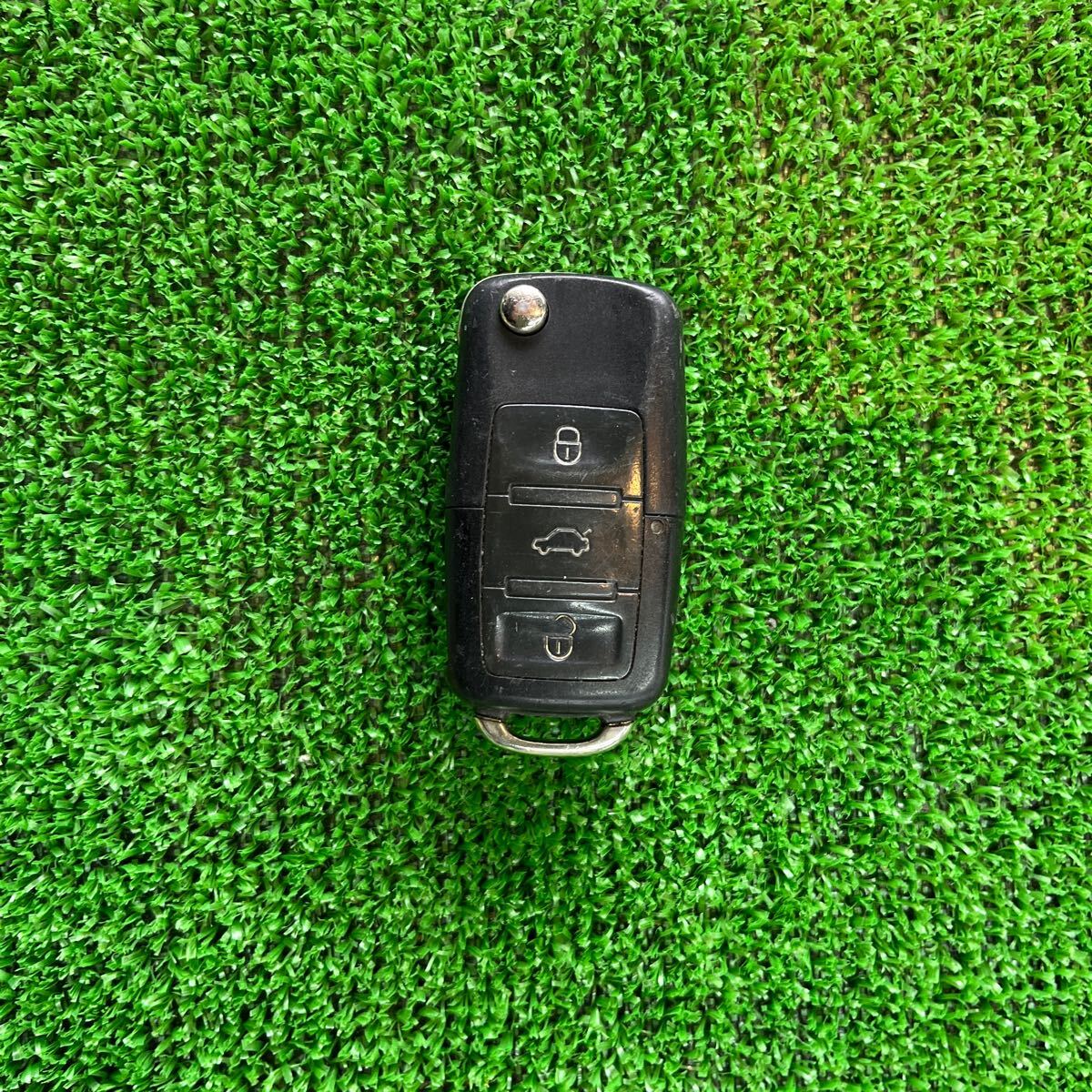 VW フォルクスワーゲン純正 キーレス スマートキー 鍵 ポロ等 3ボタン 動作確認済み ア230拍卖