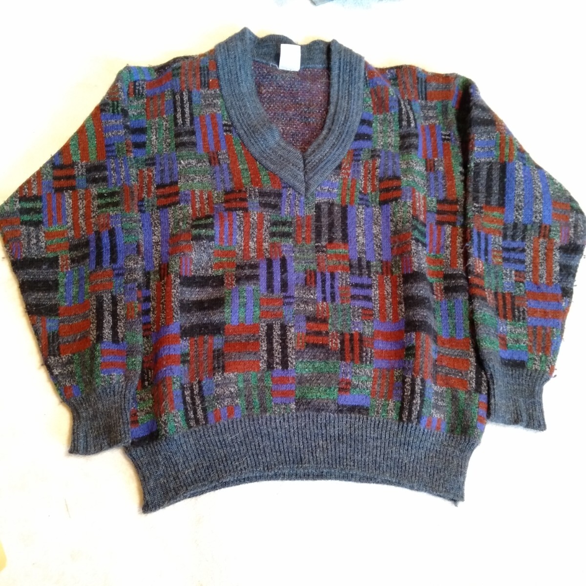 か115 Modigliani UOMO COORDWEAR ITALY Mサイズ 毛90%アクリルナイロン混 セーター 長袖セーター Vネック ニット ウール 洋服拍卖