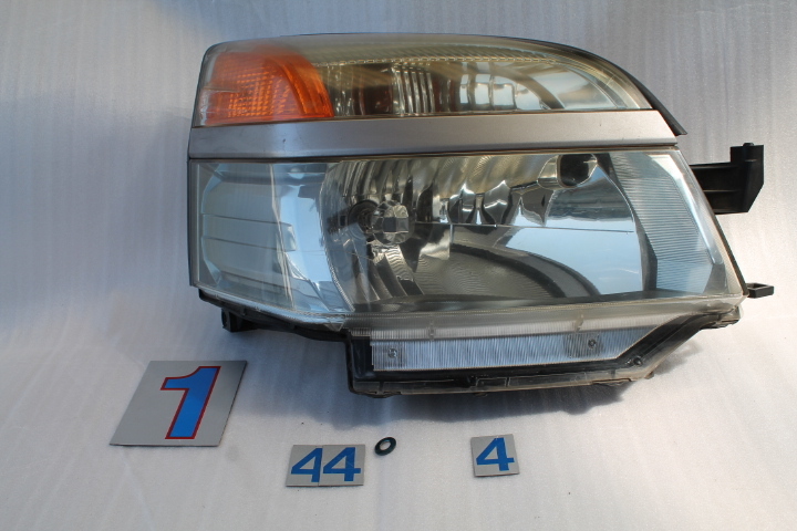 KL-906-1 トヨタ AZR60G ヴォクシー 純正 右ハロゲンヘッドライト TOYOTA 100-77522 KOITO拍卖