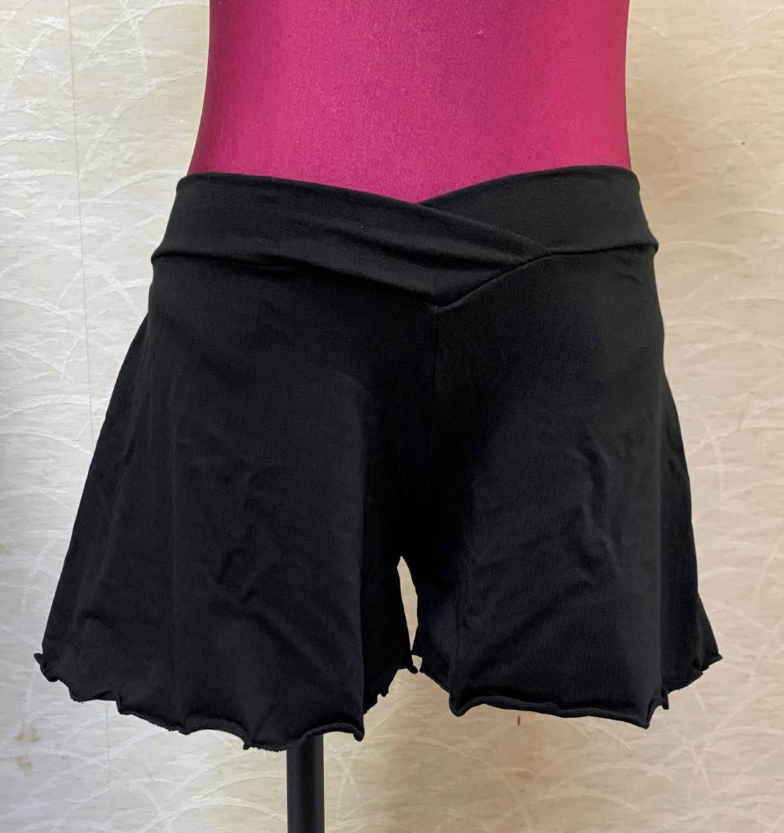 バレエ ショートパンツ フレアタイプ 黒 L拍卖