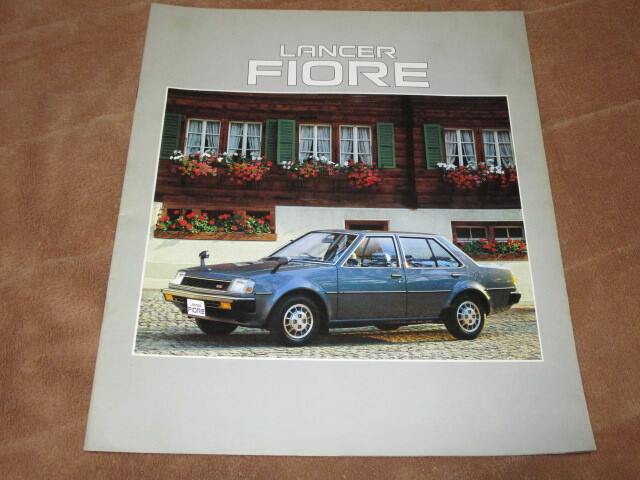 1982年6月発行ランサーフィオーレのカタログ拍卖