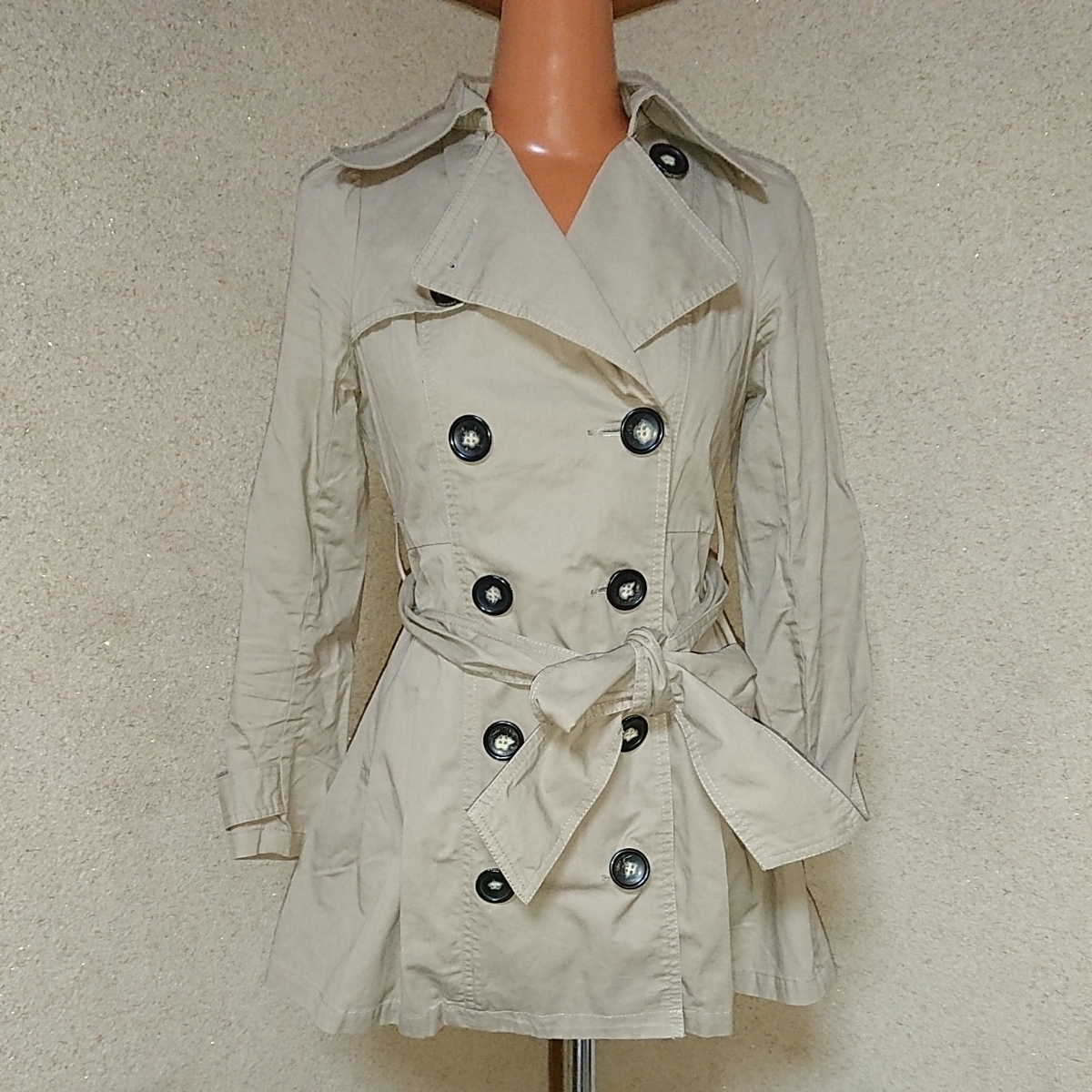 OneWay/ワンウェイ 裏地&フレアーデザインが可愛い♪ トレンチコート S ベージュ 拍卖