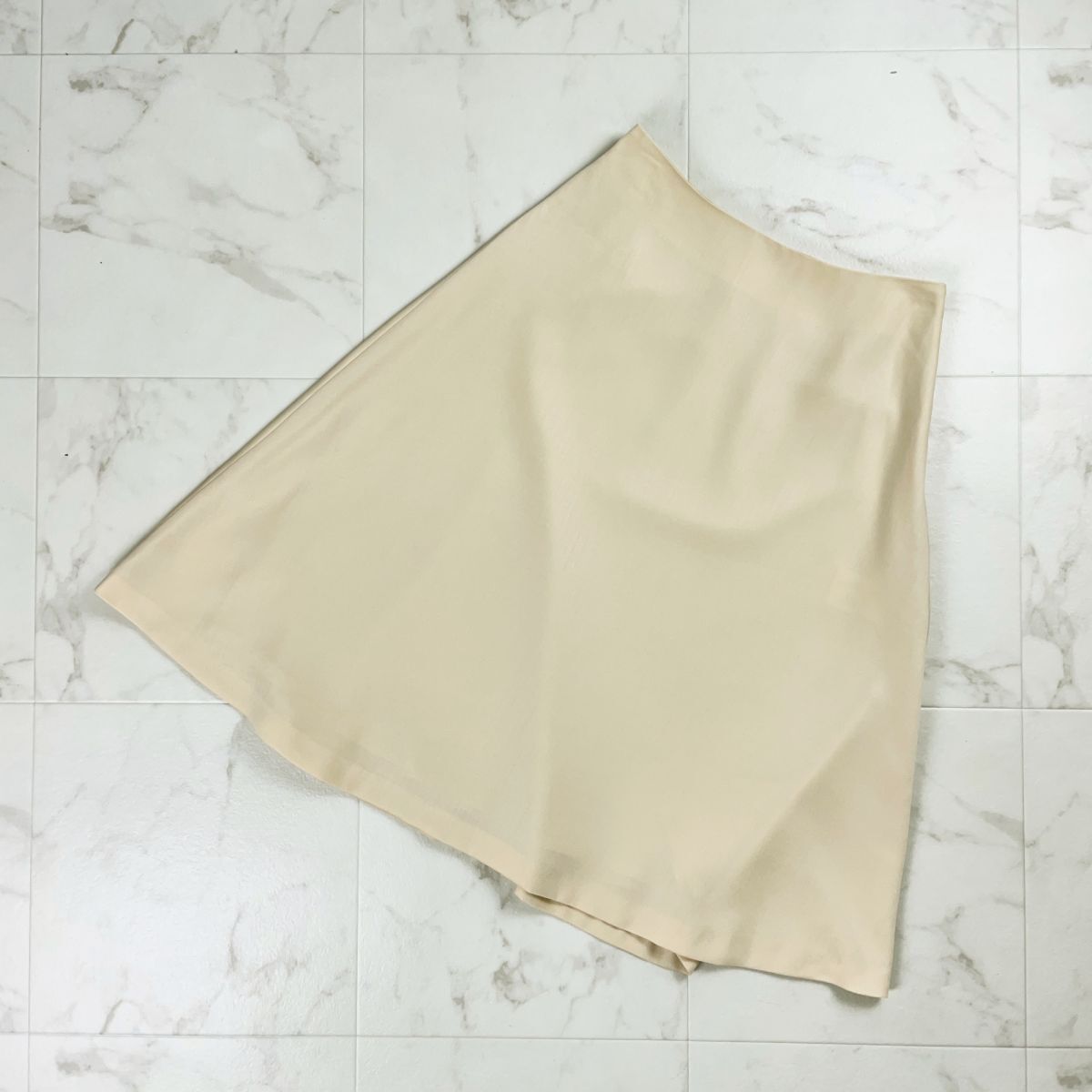 美品 KEITAMARUYAMA ケイタマルヤマ ウール混フレアスカート サイドジップ 膝丈 裏地あり ベージュ サイズ0*OC946拍卖