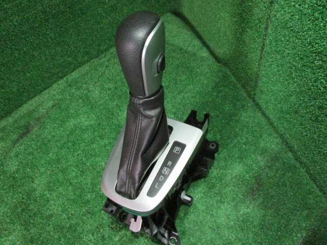 【A61591】◇スイフト ZC72S シフトレバー オートマ拍卖