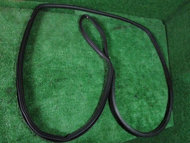 【A61688】◇キャンター Wキャブ FB700B 左リア ドア ウェザーストリップ拍卖