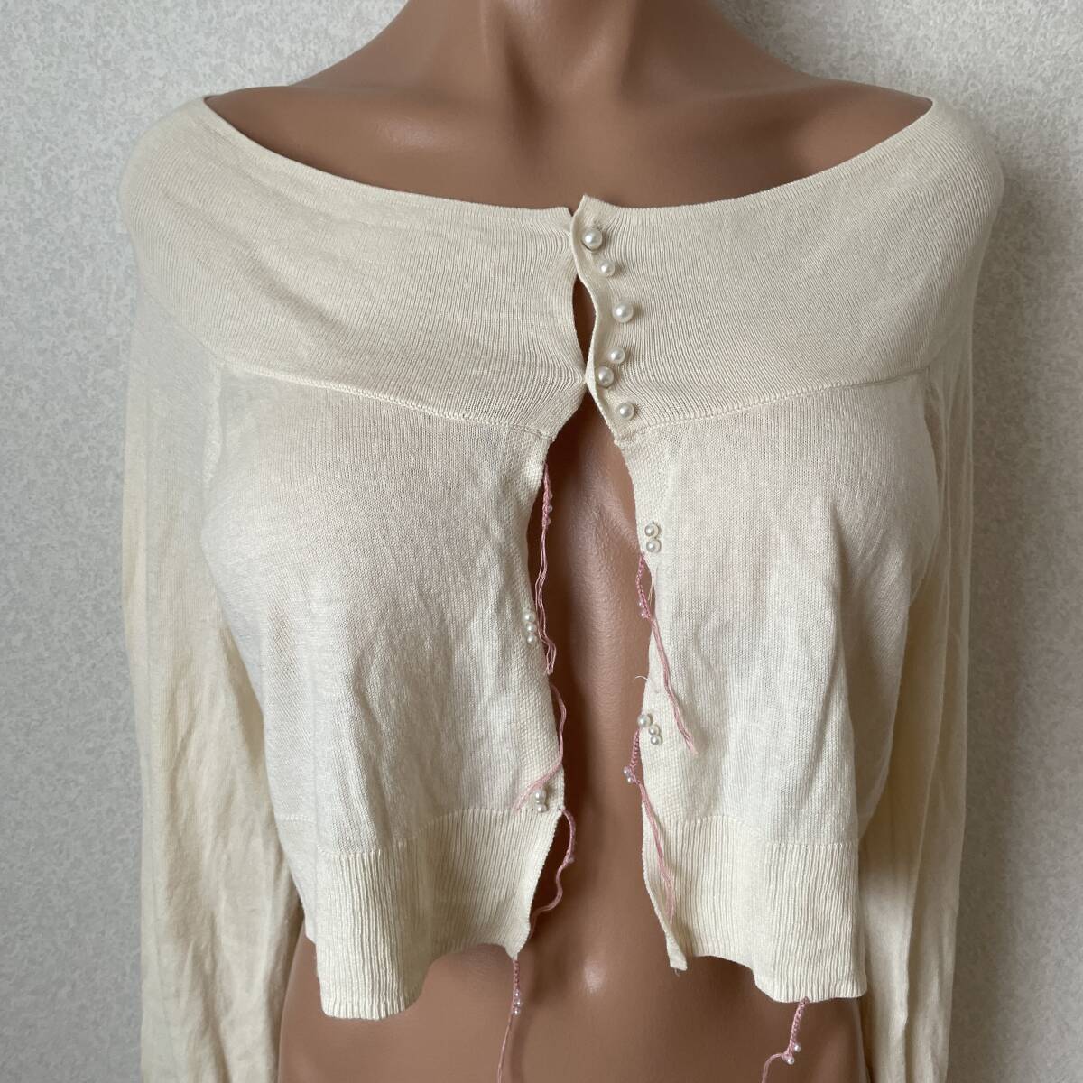 kawai okada オフショルダー ショート丈 カーディガン M拍卖