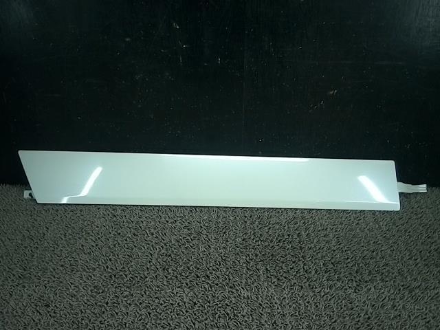 ☆平成26年 セレナ ハイウェイスター HFC26 右スライドレールカバー QAB 77788-1VA0B拍卖