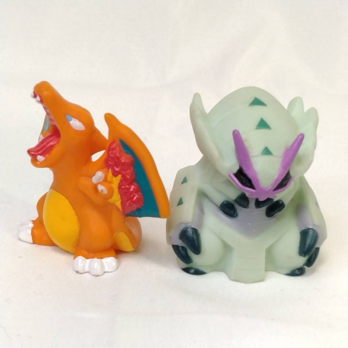 ★ポケットモンスター 指人形 リザードン/ グソクムシャ 2個セット ポケモンキッズ 任天堂 Pokemon拍卖
