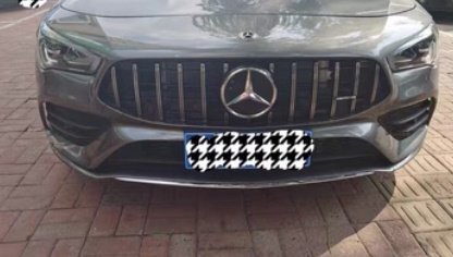 メルセデスベンツGLA15-16モデル用フロントグリル1個 ABS素材 取付簡単 カスタムパーツ 交換用 おすすめ おしゃれ拍卖