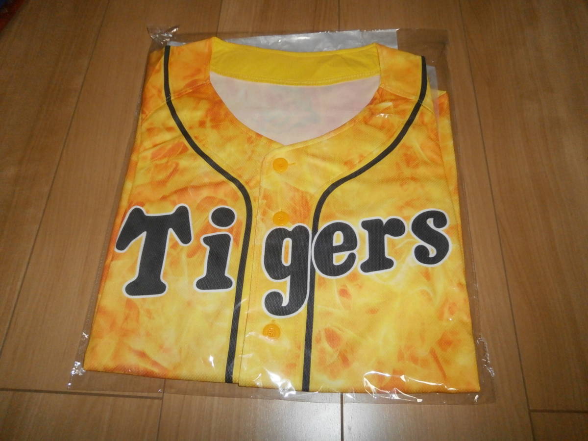 新品☆阪神タイガースのユニフォームTシャツ1枚① 拍卖