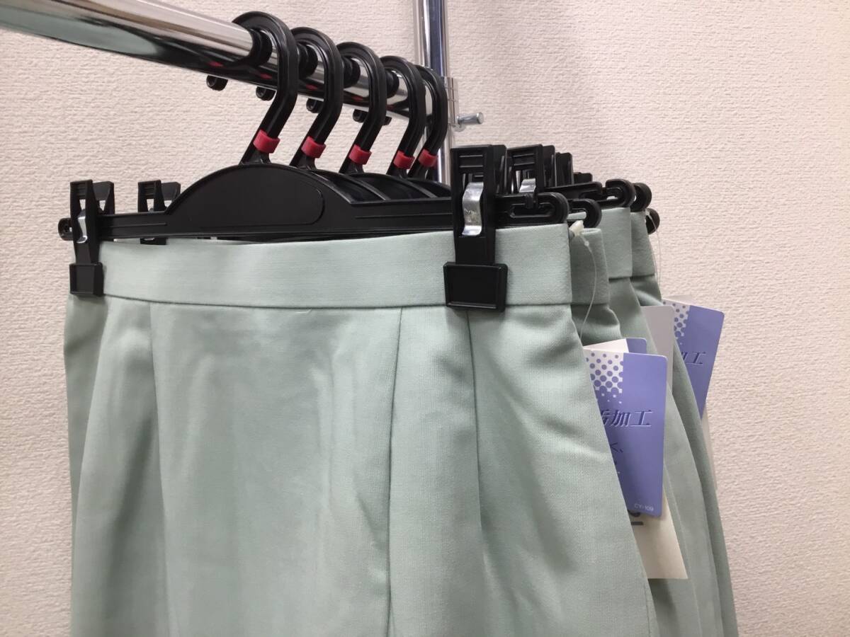 658AS-410C 新品【ETOLARL/HINUCK】オフィスウェア フロントタックスカート サイズ 11号 5枚/グリーン系(同一商品)/事務服/OL/受付/制服拍卖