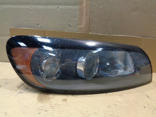 ボルボ C30 MB5244 ヘッドライト 右 31283159 純正拍卖