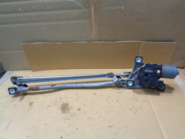 ボルボ C30 MB5244 フロントワイパーモーター リンク付き 純正拍卖