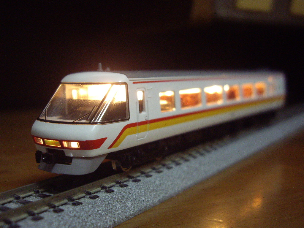 tomix 381系 クロ380-3 品番92622バラシ ライト点灯確認済み 室内灯付拍卖