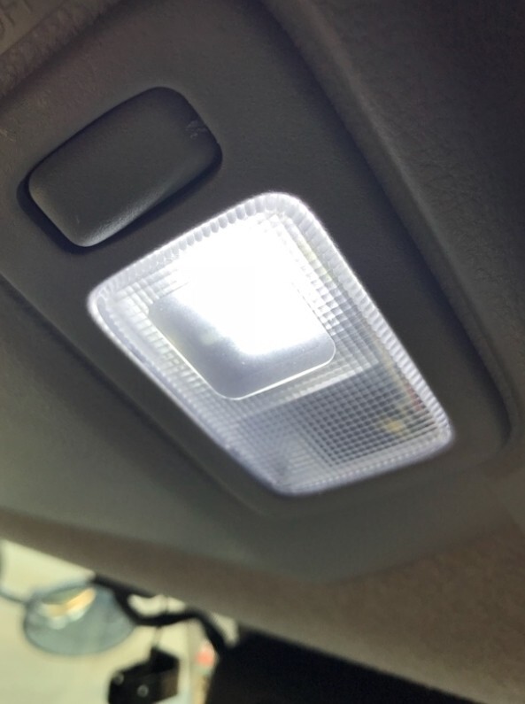 UD クオン ルームランプ スモール ポジション 4個セット T10 LED 超爆光!24V車用 日産 /t31/24拍卖