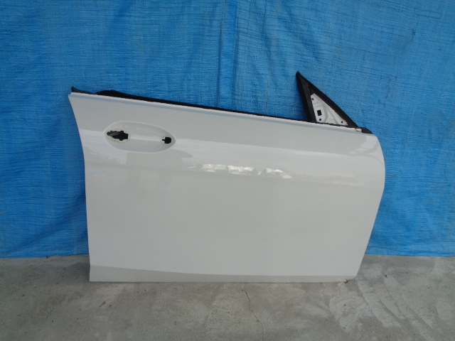 BD770 BMW F44 フロントドア 右 白拍卖