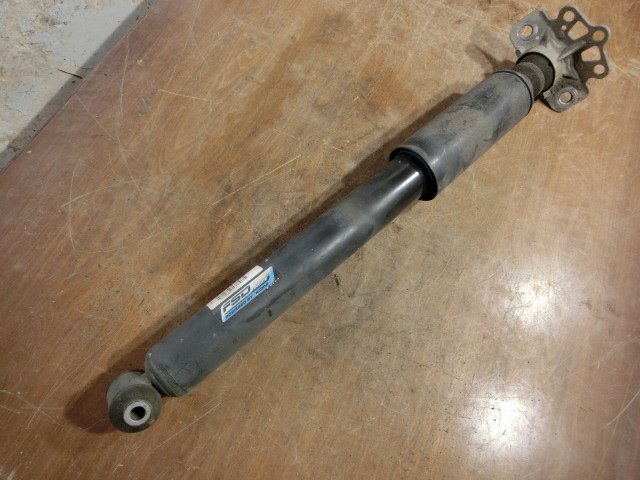 ミト 右 アブソーバー 平成25年 ABA-955142 リア ショック アルファロメオ 9.1万km 即決あり ii拍卖