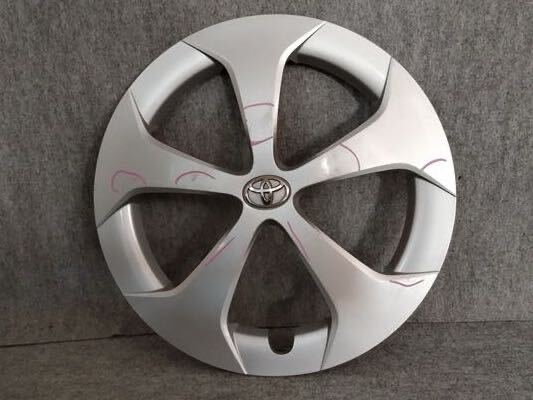 N863-正面下 プリウス ZVW30 後期 ホイールキャップ ☆拍卖