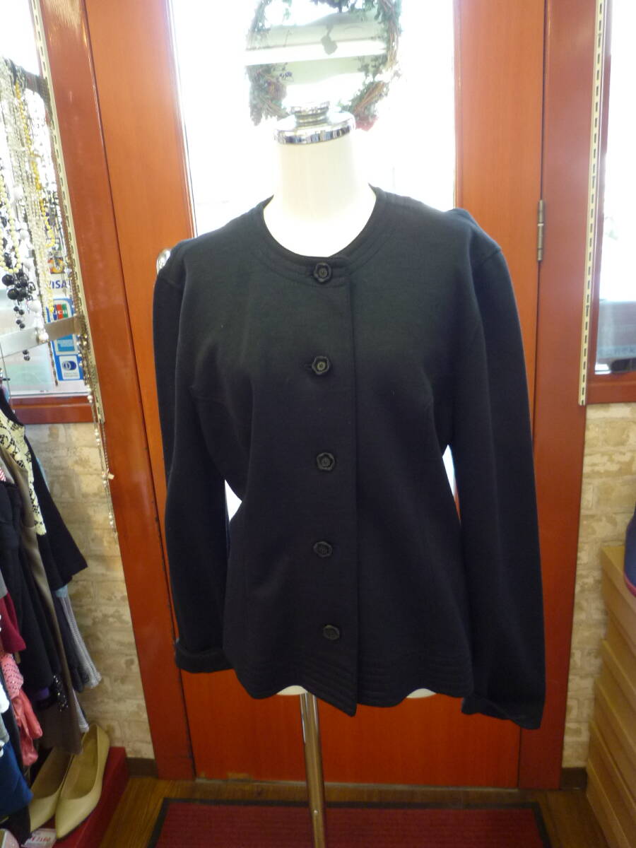 【0410-7】Louis Feraud  黒ジャケット サイズ9号拍卖