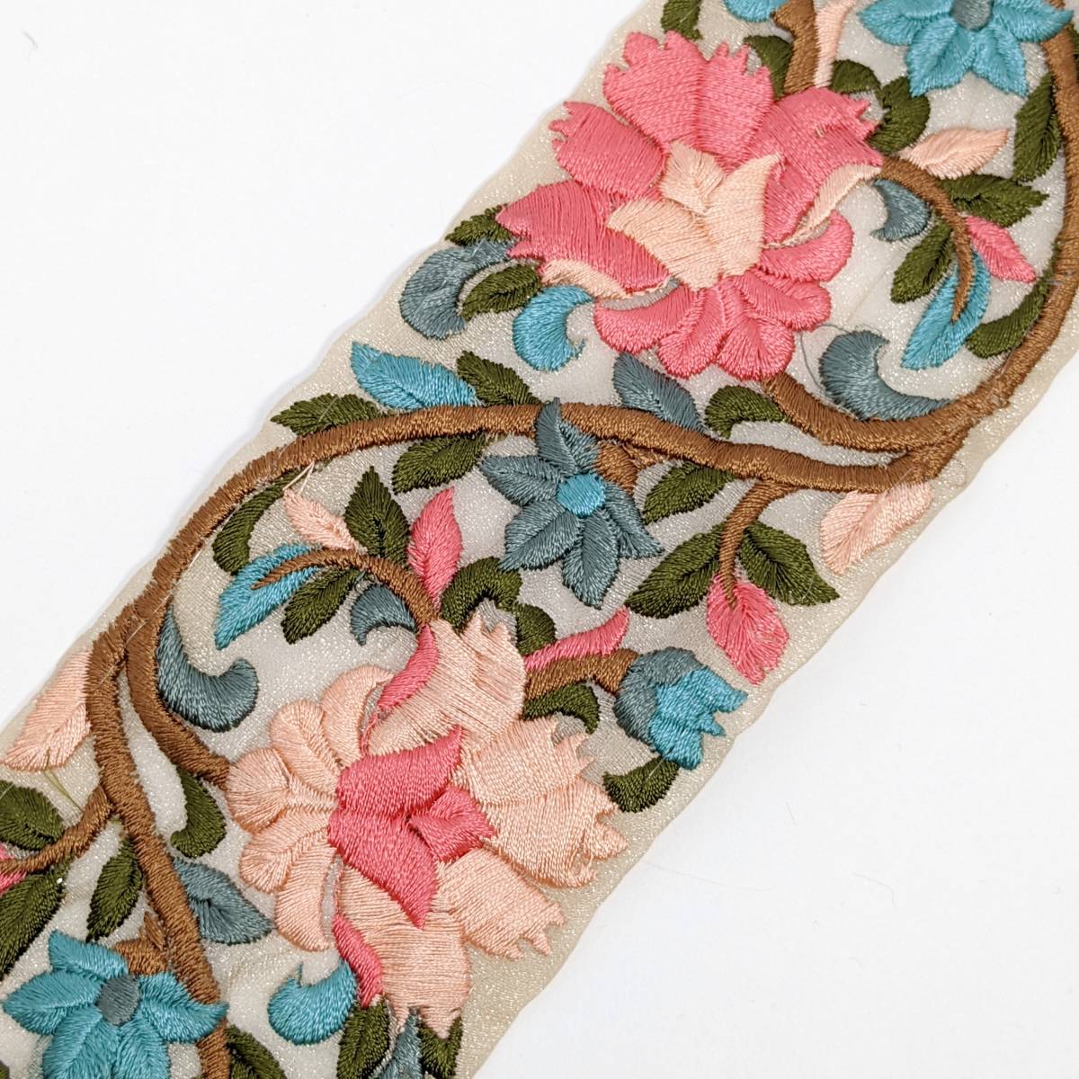 インド刺繍リボン 約62mm クリーム BE013拍卖