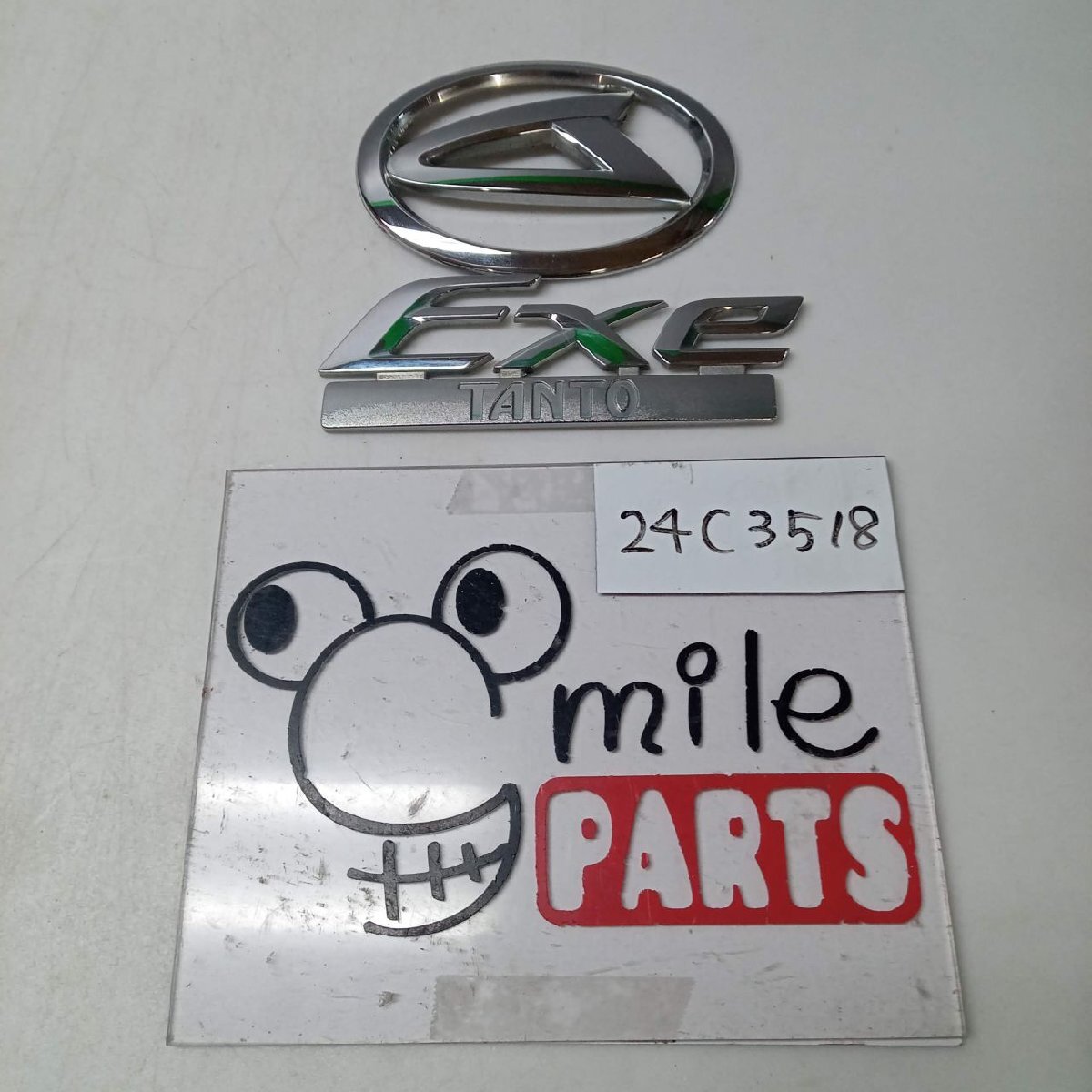 L465S/L455S タントエグゼ 純正 ゲートエンブレムセット 1B4-3-3/24C3518 *同梱不可拍卖
