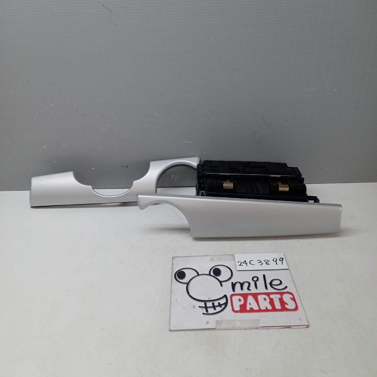 ZF16/R55 BMWミニ 純正 ダッシュボードパネルシルバー一式 2Z3-22-4/24C3899*同梱不可拍卖