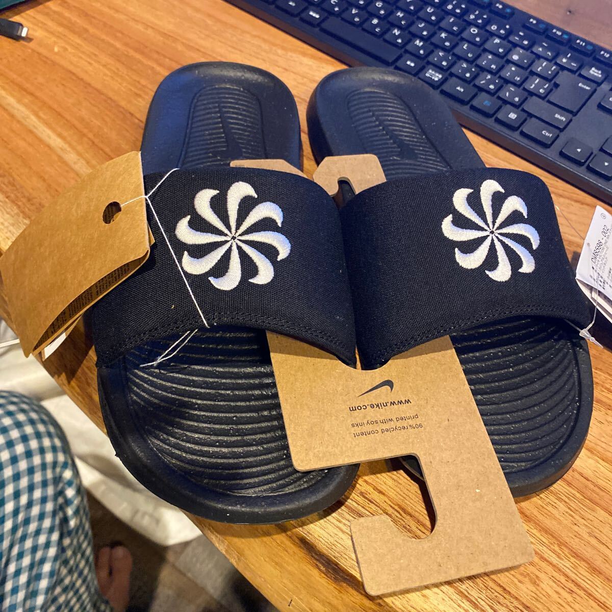 未使用ナイキNIKE 27㎝ サンダル ビクトリー ワン NN スライド VICTORI ONE NN SLIDE DM8598拍卖