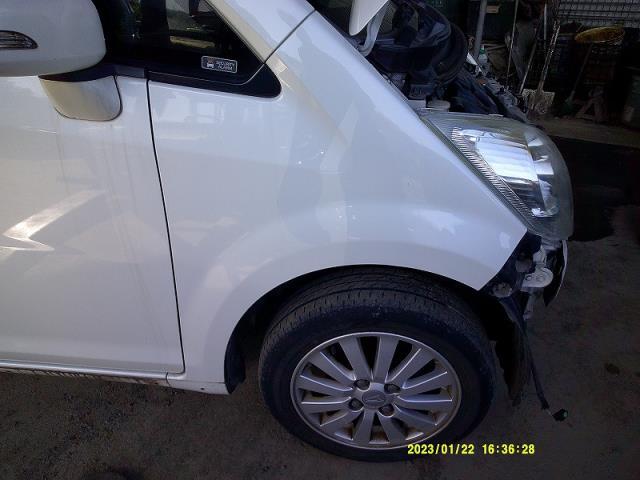 ムーヴ DBA-L175S 右Fフェンダー W24 パールホワイトIII拍卖