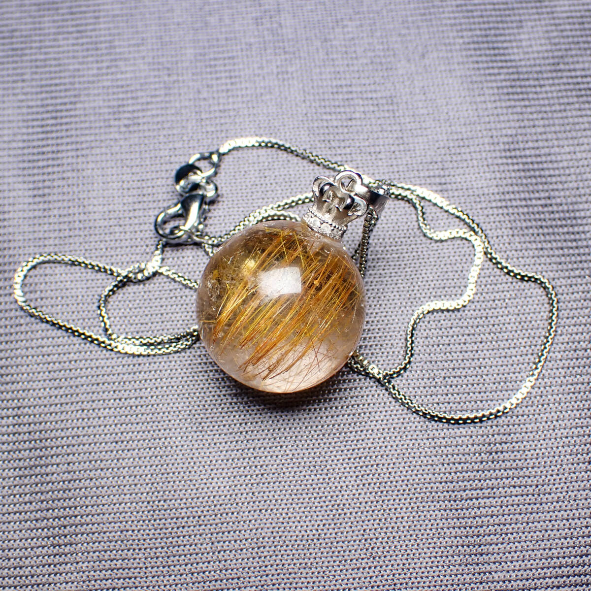 天然石 タイチン ゴールド ルチル ネックレス ペンダント 金 原石 鉱物 水晶玉 風水 健康 パワーストーン拍卖