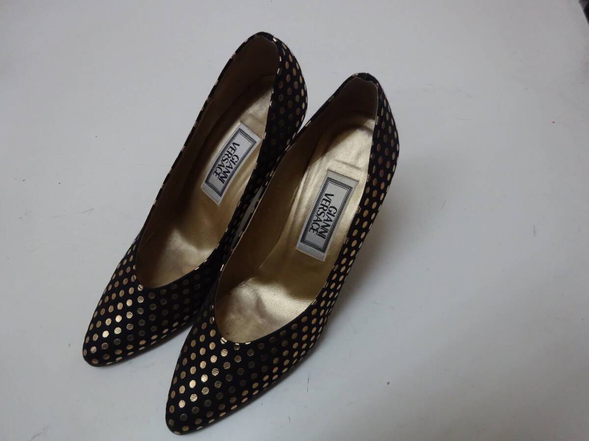 GIANNI VERSACE ジャンニヴェルサーチ パンプス サイズ351/2 日本サイズ22.5〜23cm位拍卖