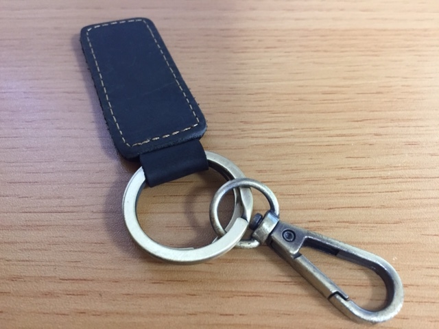 革 キーホルダー 牛革 ダブルリング カラビナ キーホルダー アンティーク調 レトロ 車 自転車 家 鍵 黒拍卖