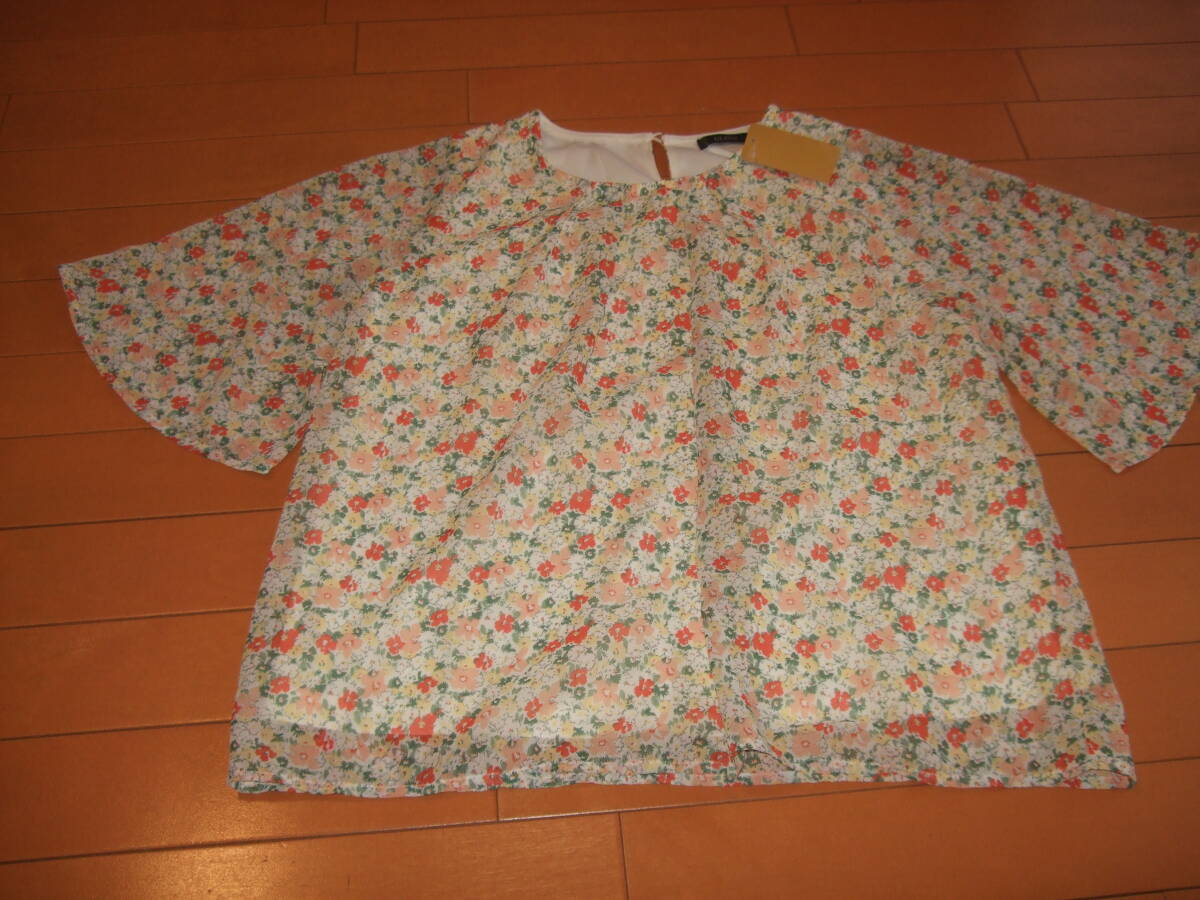 新品タグ付即決☆花柄フレアー袖シフォンプリントブラウス☆半袖M拍卖