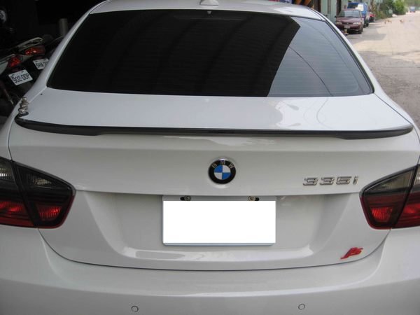 2005-2011 BMW 3シリーズ E90 セダン 本物のカーボン P TYPE リアトランクスポイラー エアロ ウイング スポイラー 325i/328i/330i/335i拍卖