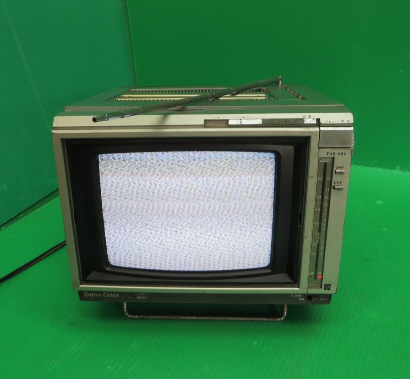 Z-3144■昭和レトロ!ナショナル カラーテレビ TH-8-V9V 中古 通電のみ確認 拍卖