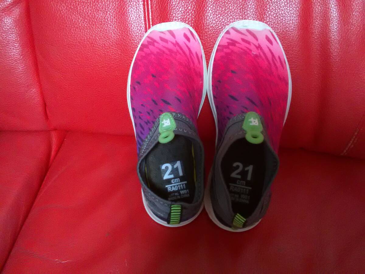 マリン兼用.キッズ.スニーカ軽量タイプ 21cm.前後 サービス品拍卖