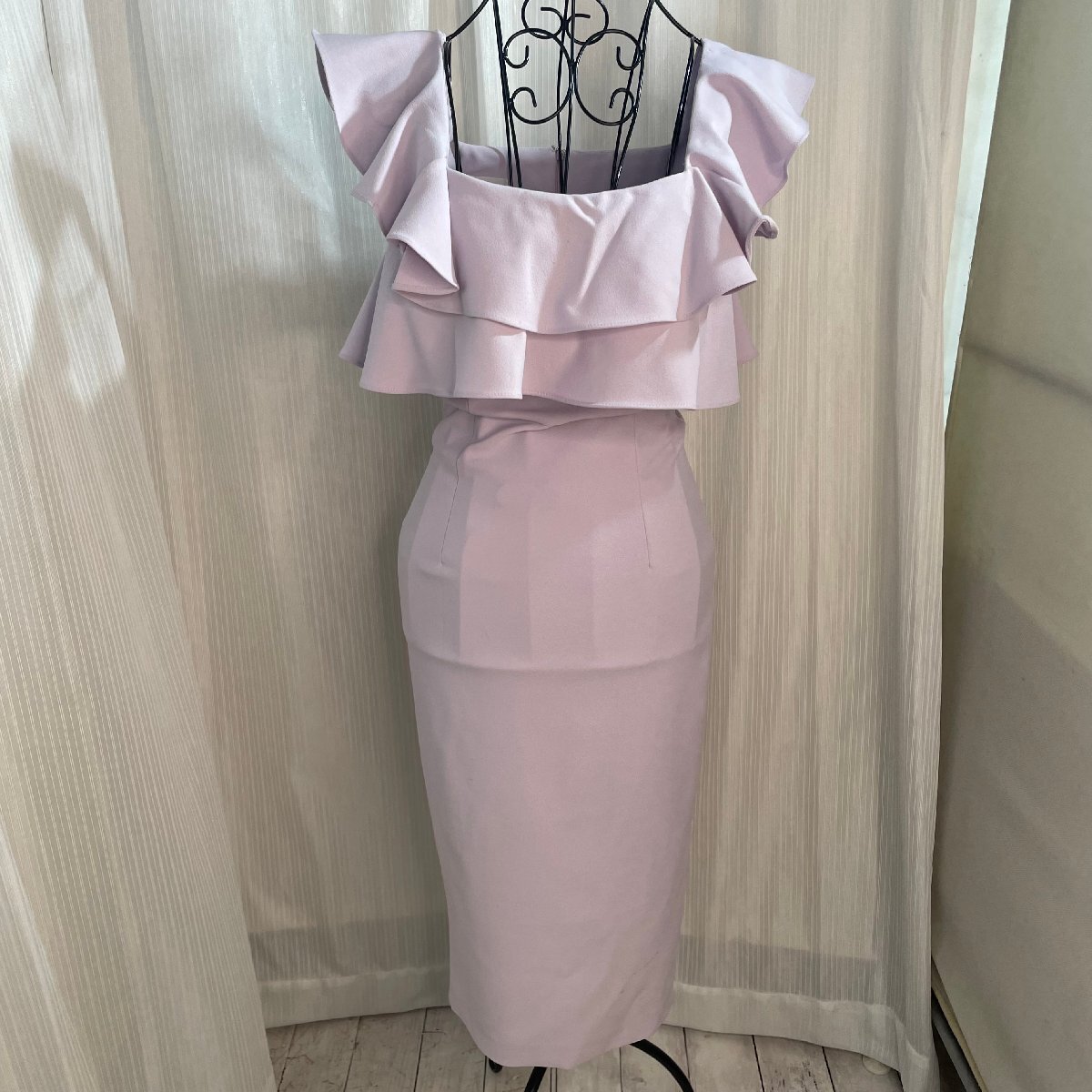 ♭M♭ DAZZY デイジー ドレス ワンピース 中古品 Sサイズ キャバクラ キャバドレス スリット ♭J-240211拍卖